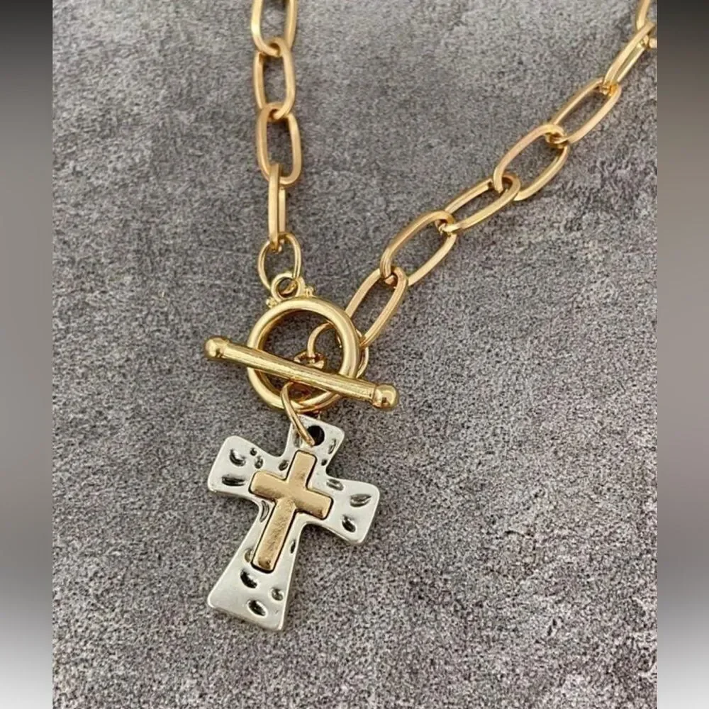Free People stylish necklace